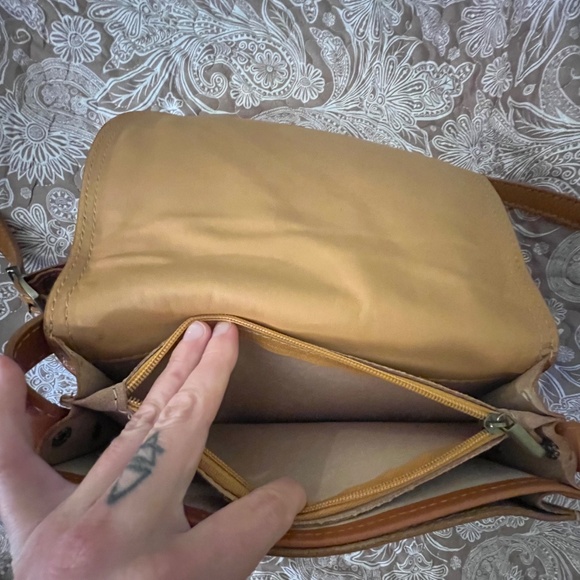 Vera Pelle crossbody bag - Picture 7 of 16